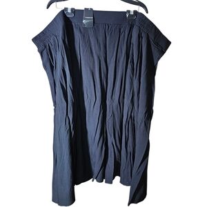 NWT Torrid Size 6 Black Midi Skirt